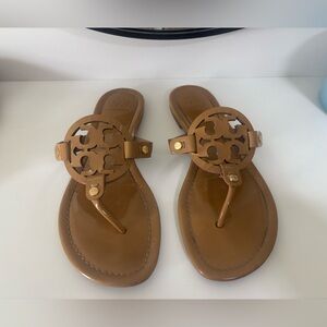 👑 Authentic Tory birch Sandal